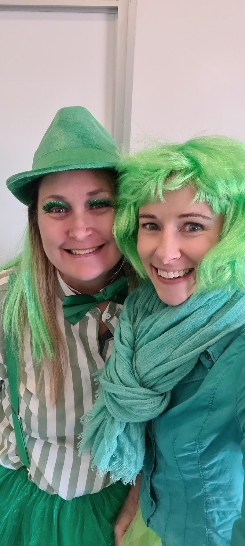 Kelly S and Kellie O